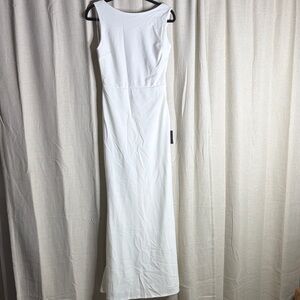 Lulus size M NWT Elegant White Sleeveless Dress